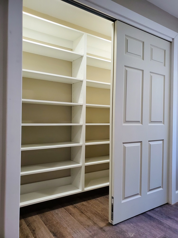 sliding door closet with shelves